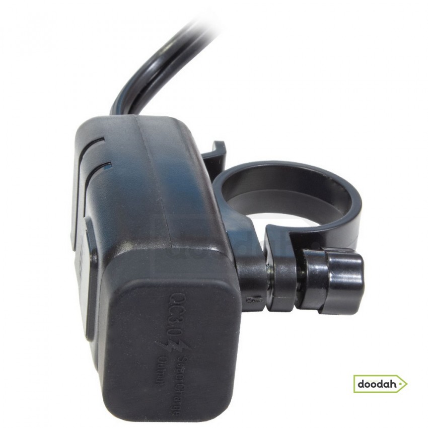 Мото USB зарядний пристрій з вольтметром на кермо - MotoMax 854, IP 65, Quick Charge, 6-30V, 3,4А
